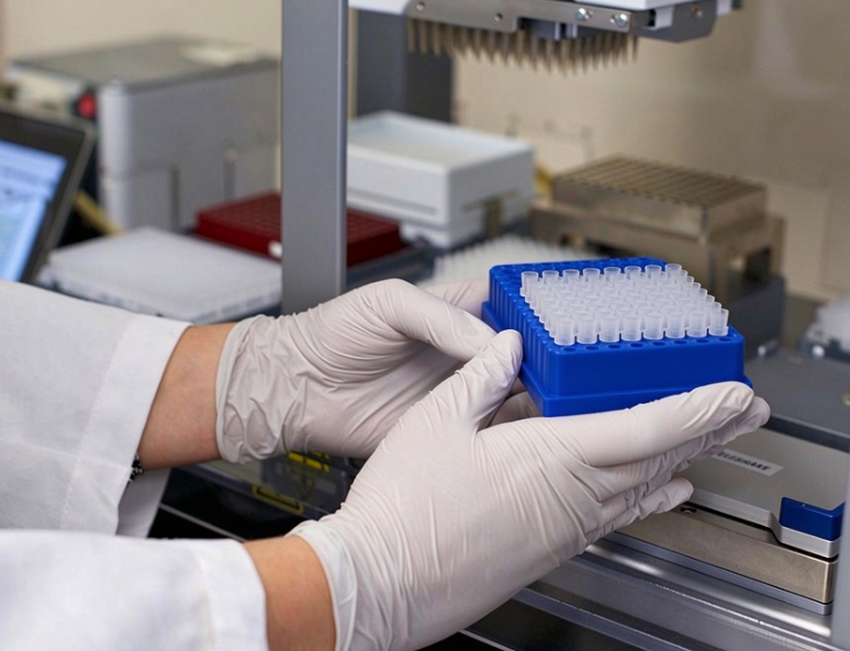 Low-retention 384-well pipette tips minimize carryover and cross-contamination